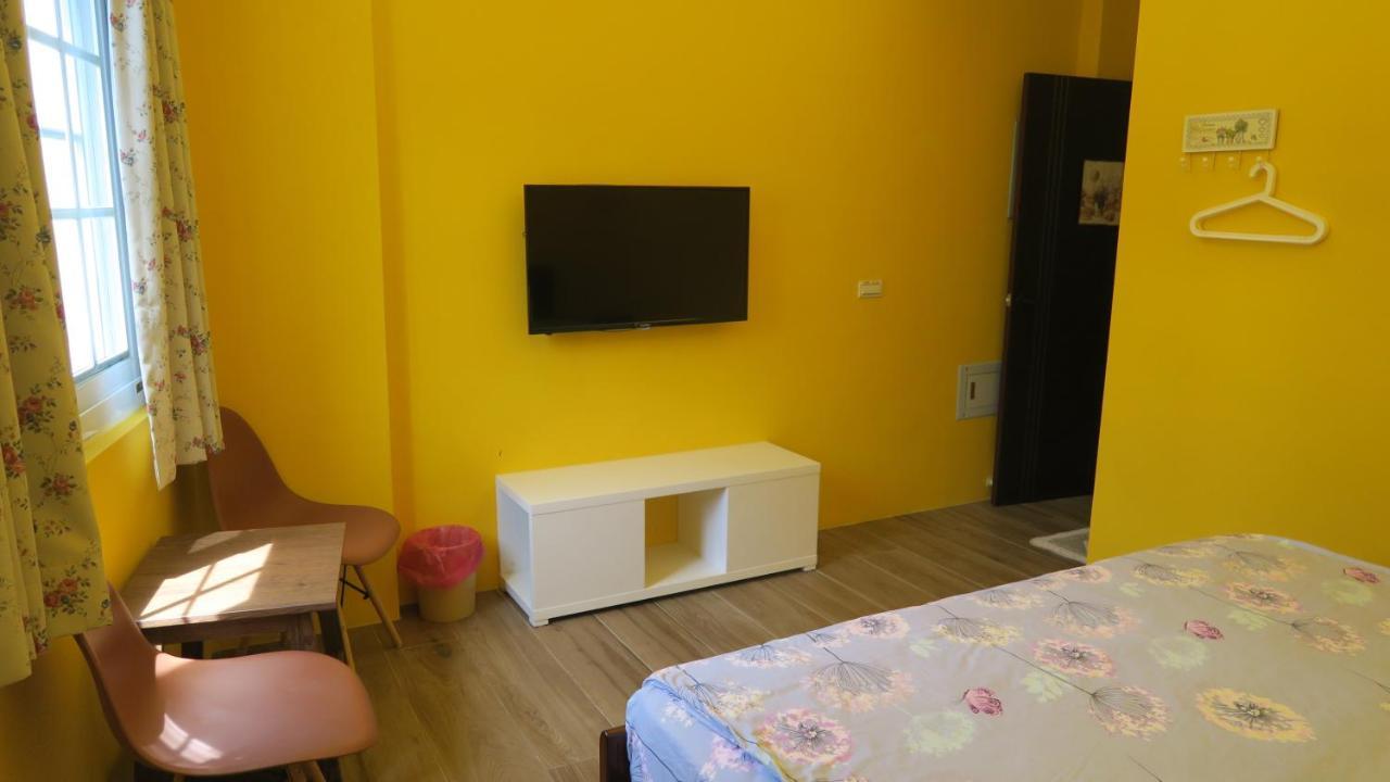 Ellie House Bed & Breakfast Xiaoliuqiu Exterior photo